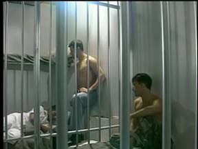 Prisoners fucked a man