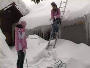 Lesbians fucking in the snow